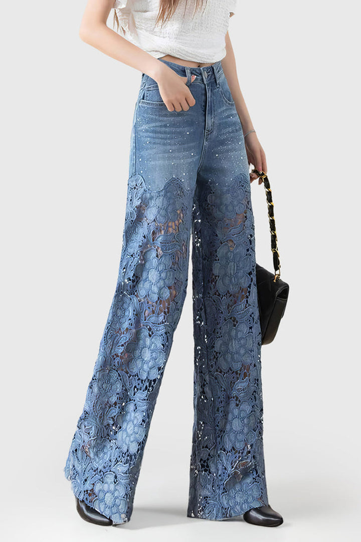 Daniela - Jeans de Renda com Corte Larguinho