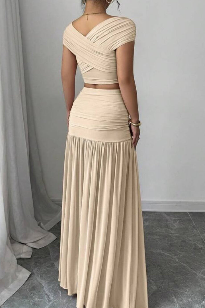 Milena - Conjunto de Blusa e Saia Plissada