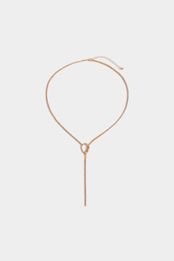 Colar com Detalhe de Nó em Metal