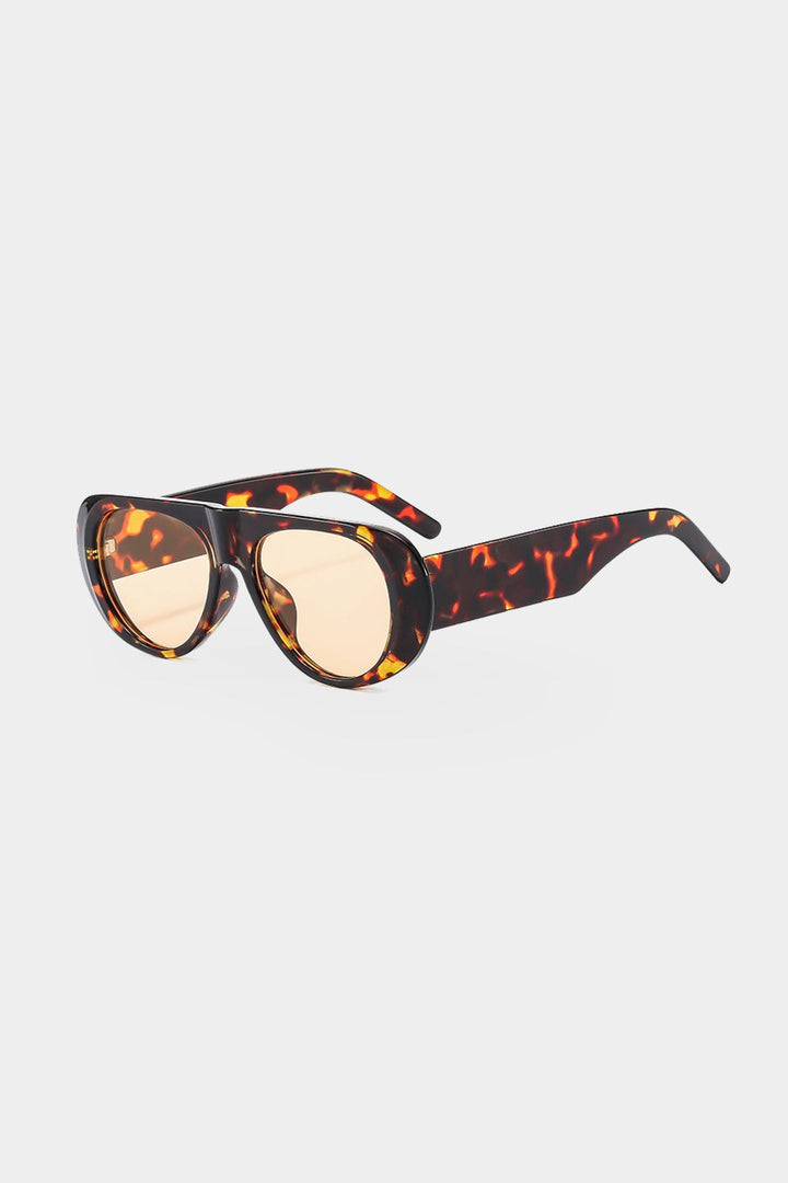 Lourdes - Óculos de Sol com Design Oval