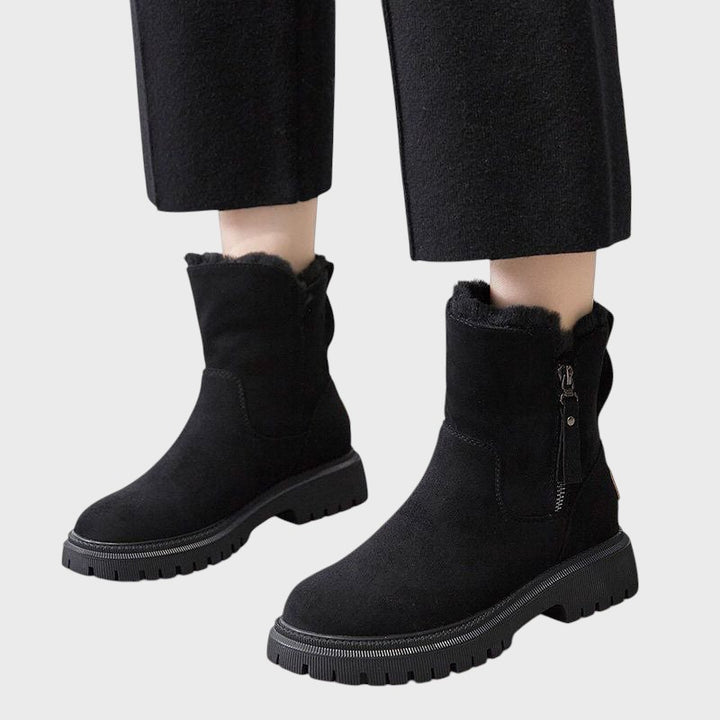 Daniela - Botas Ankle Confortáveis e Estilosas