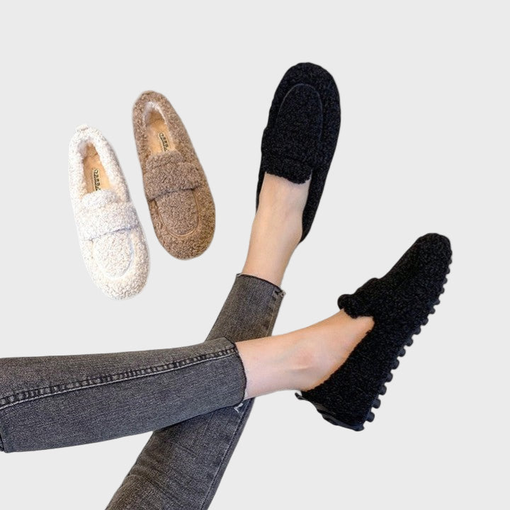 Amélia - Pantufas Elegantes e Confortáveis