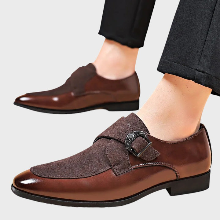 Januário - Sapatos de Couro Artesanais com Design Moderno