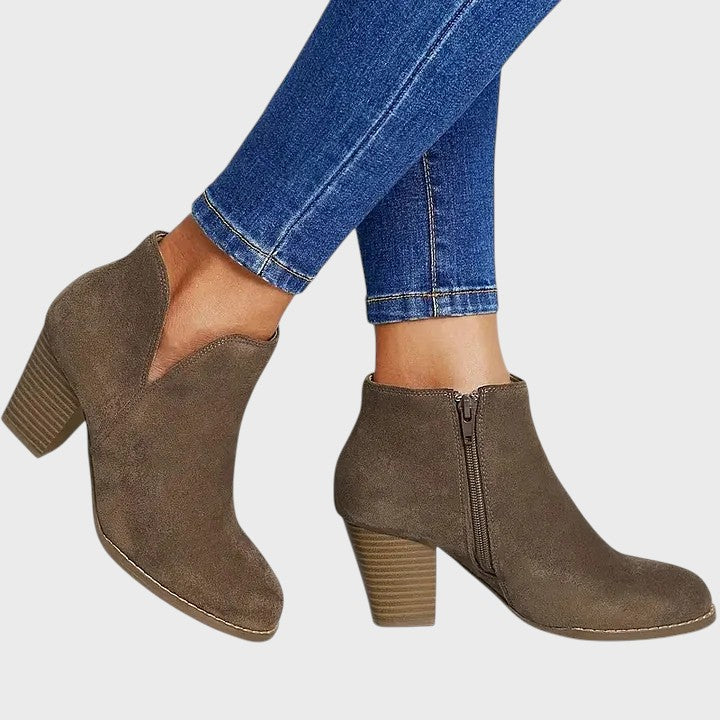 Alexandra - Botas Femininas de Cano Curto com Salto Grosso