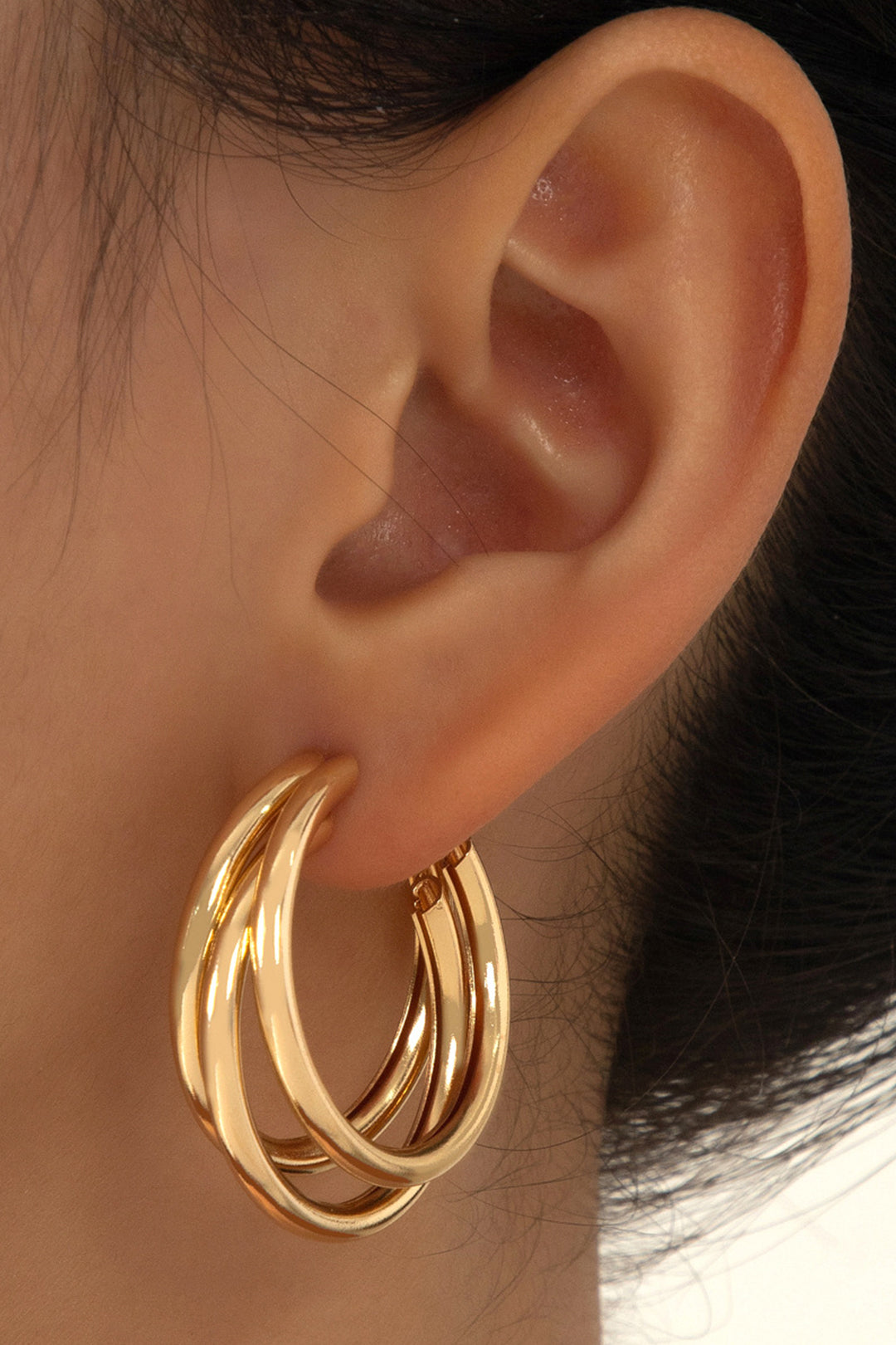 Brincos de Metal em Camadas com Design Circular