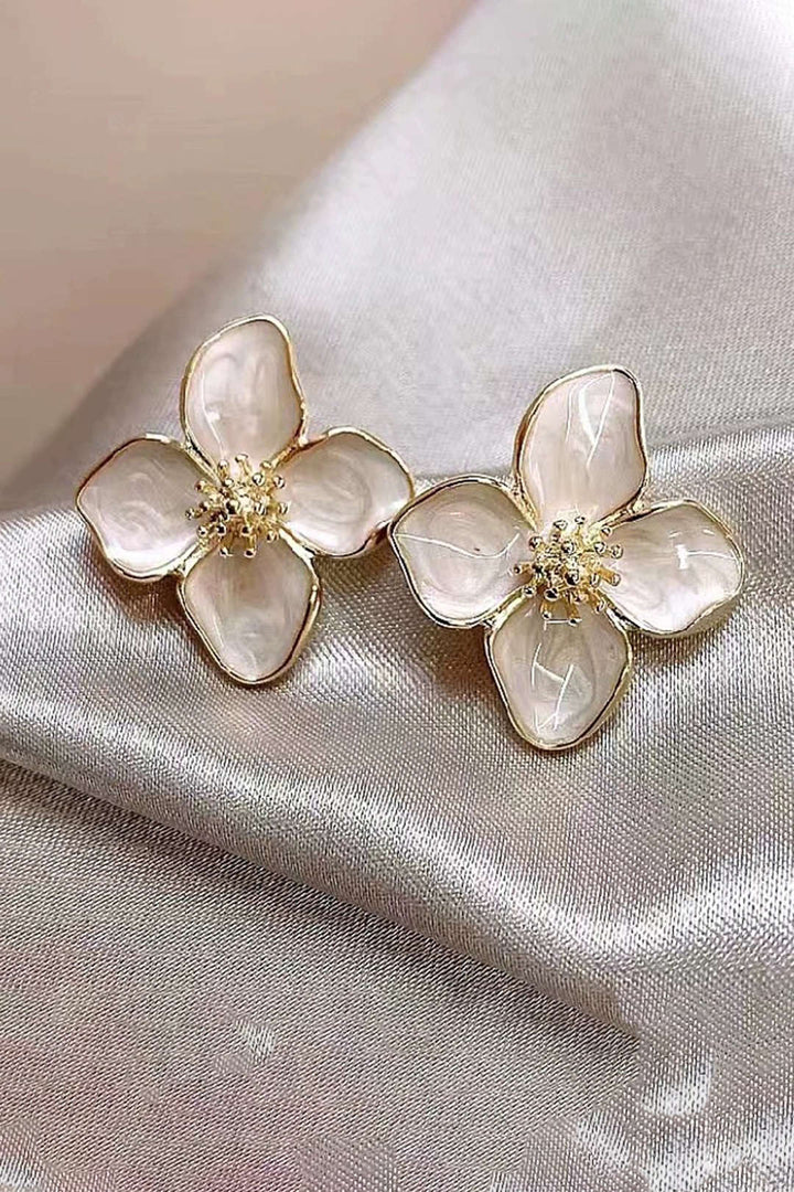 Brincos de Metal em Forma de Flor