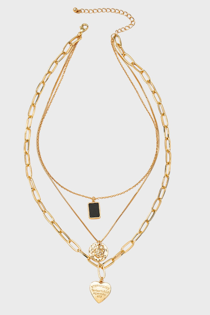Colar em Camadas com Pendente de Coração em Metal