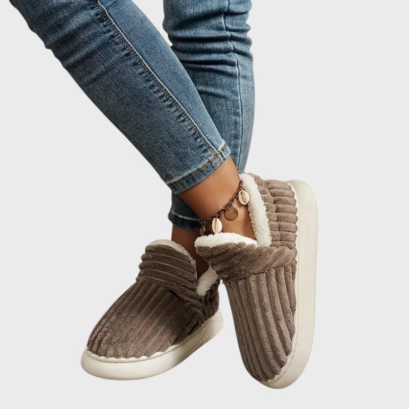 Maia - Confortáveis Pantufas Unissexo