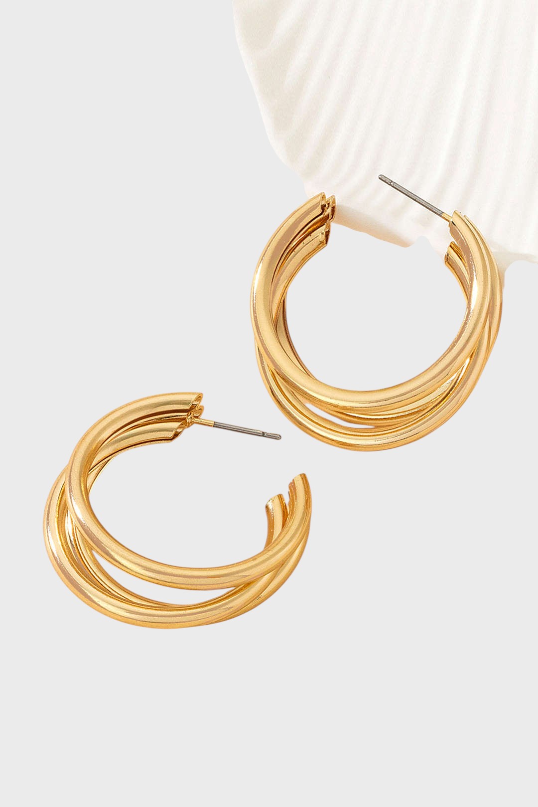 Brincos de Metal em Camadas com Design Circular