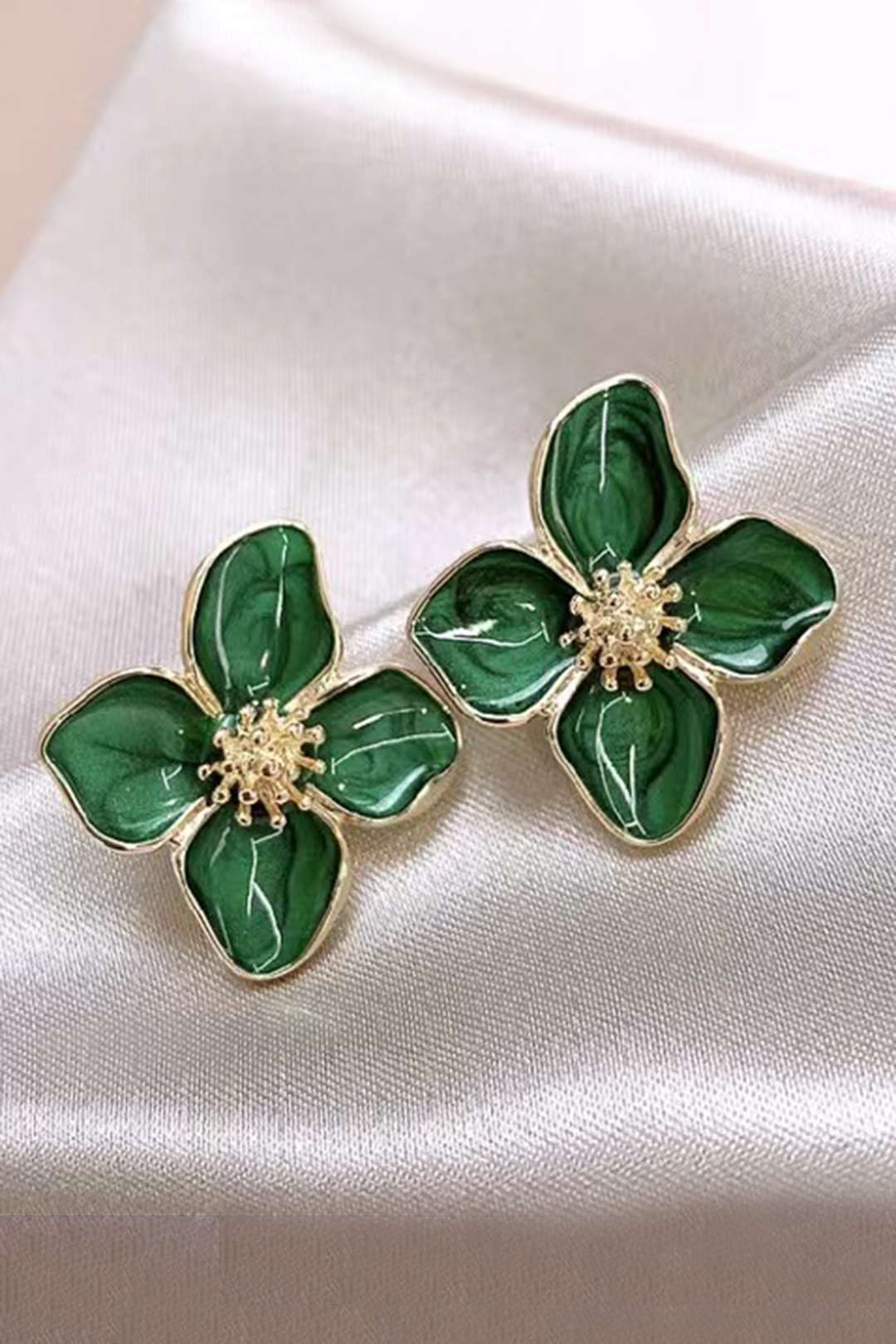 Brincos de Metal em Forma de Flor