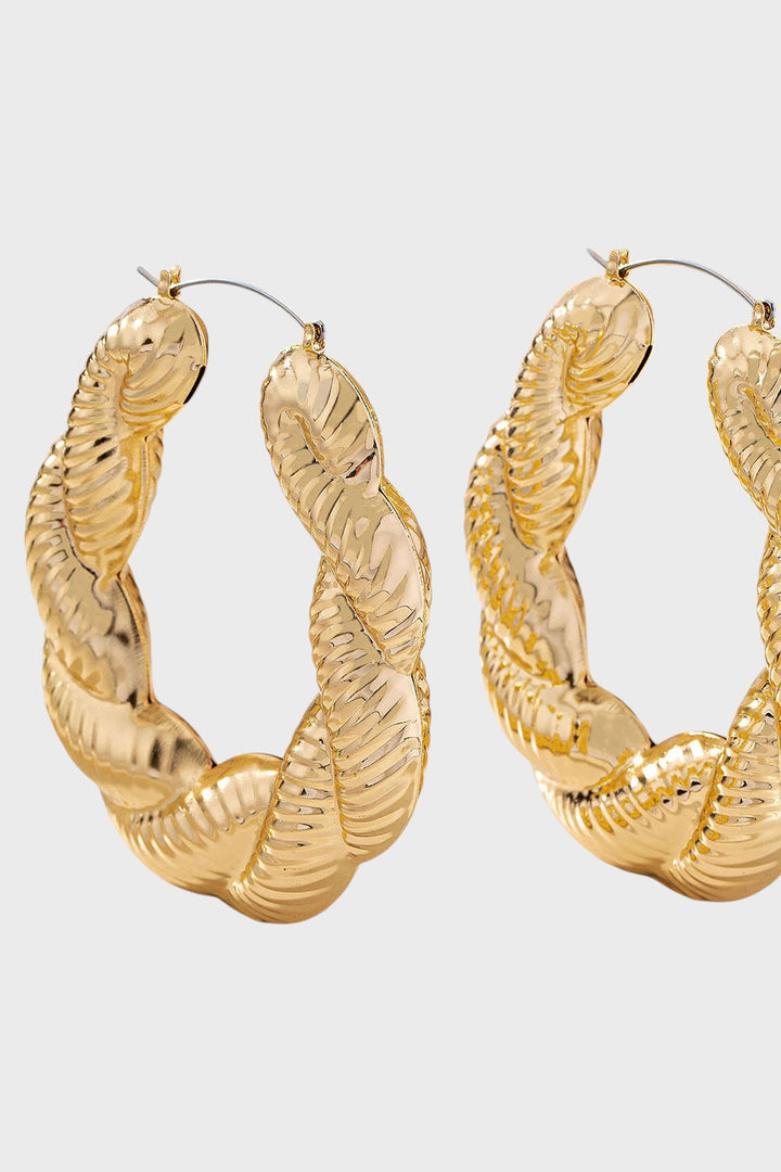 Brincos Vintage em Liga Twist