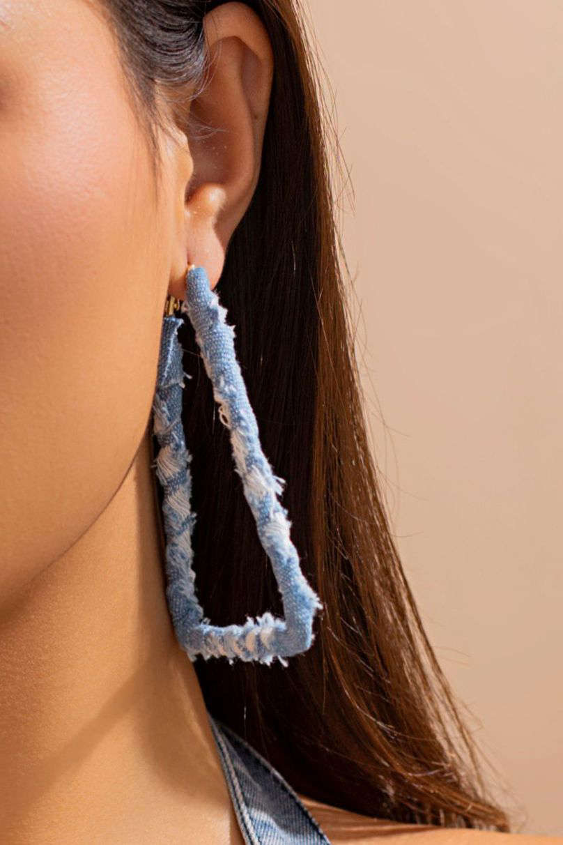Brincos de Argola em Denim Estilo Desgastado