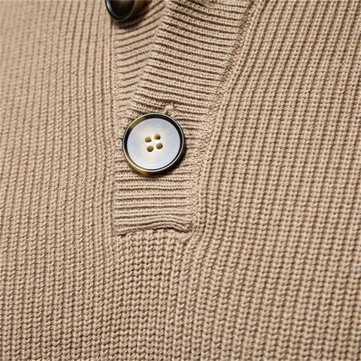 Miguel - Pullover Masculino com Detalhe de Botão